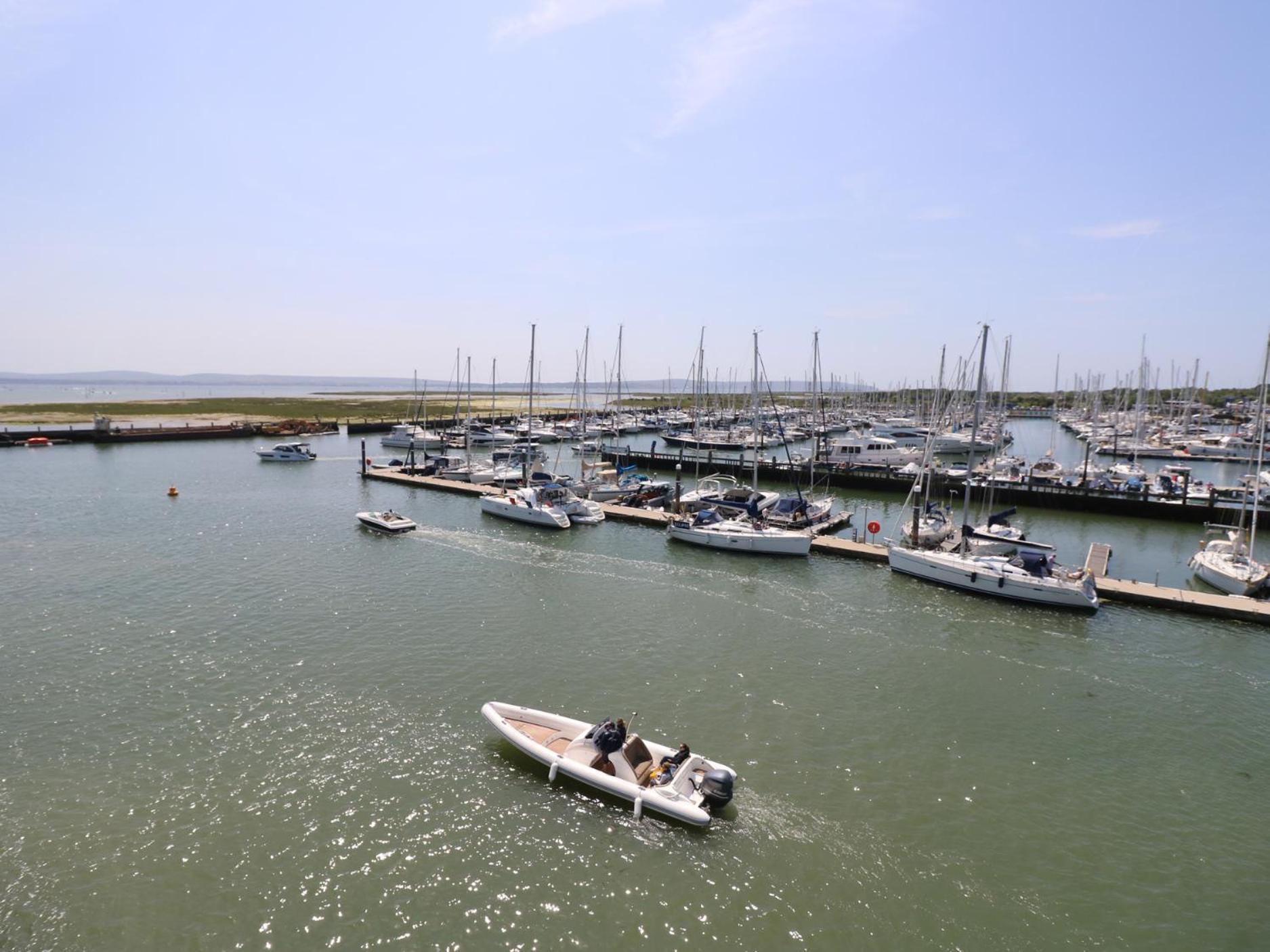 Captains Row Lymington Eksteriør bilde
